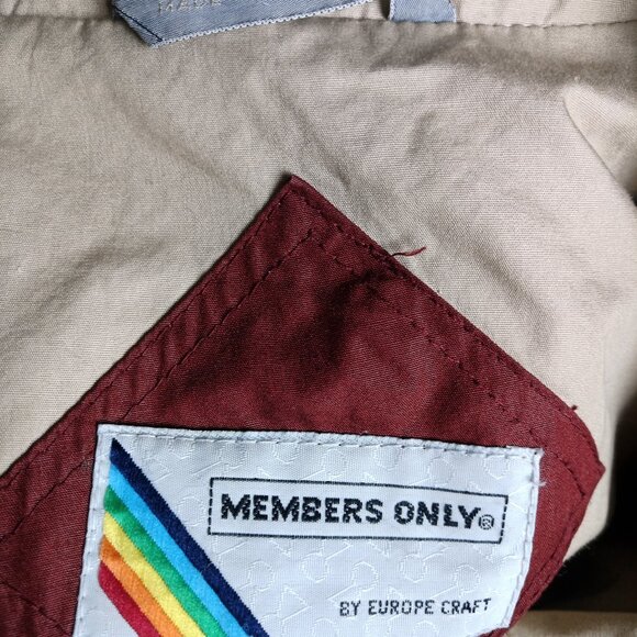 Members Only Vintage Jacket With Zippered Removable Sleeves - Picture 6 of 8